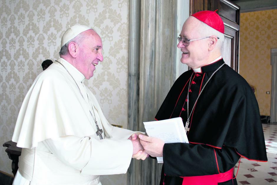 ‘Estejamos unidos e rezemos sempre pelo Papa’