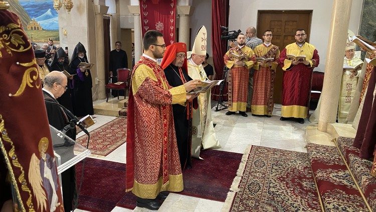 Novo Patriarca dos armênios-católicos: coloco-me a serviço do Líbano que sofre, Jornal O São Paulo
