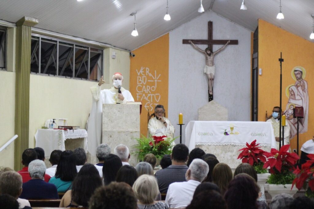 Cardeal Scherer apresenta novo vigário na Paróquia Natividade do Senhor, Jornal O São Paulo