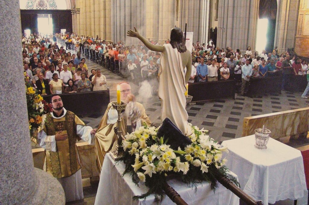 AO VIVO: Missa do Domingo de Páscoa na Catedral da Sé