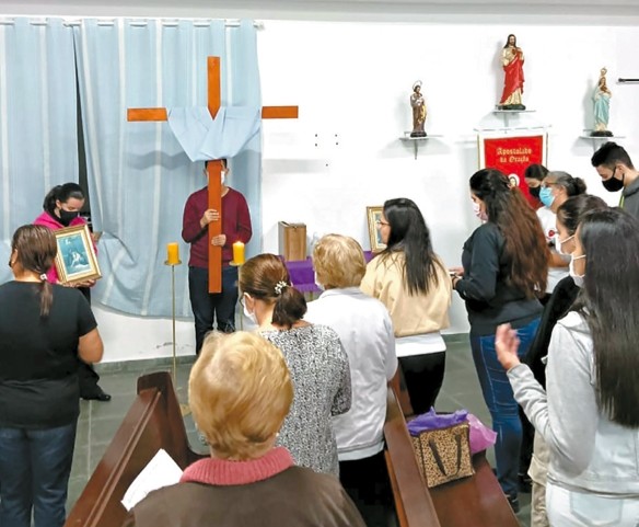 Católicos em São Paulo se alegram por celebrar a Semana Santa presencialmente