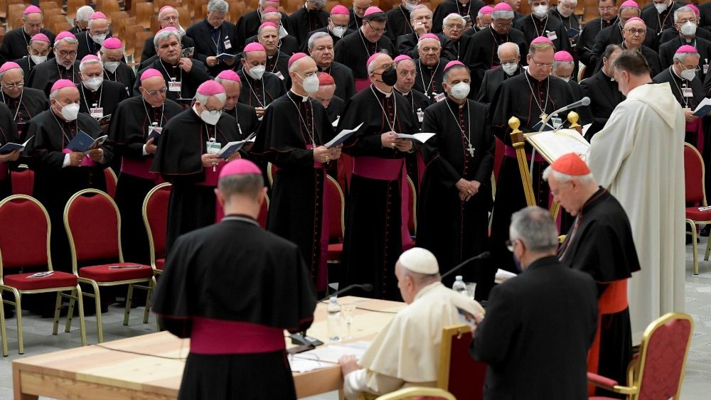 Francisco encontra os bispos italianos na abertura da assembleia da CEI , Jornal O São Paulo