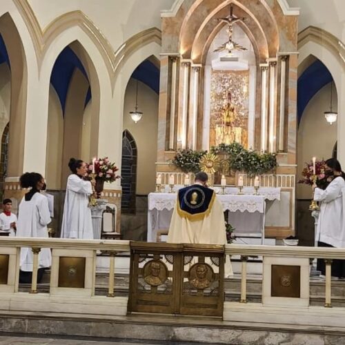 Vicariato realiza vigília universitária em paróquia de Pinheiros - Jornal O São Paulo