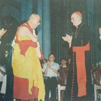 O histórico encontro com o dalai-lama na Catedral da Sé