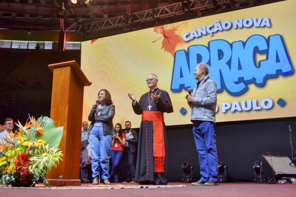 Cardeal Scherer marca presença no ‘Canção Nova Abraça São Paulo’, Jornal O São Paulo