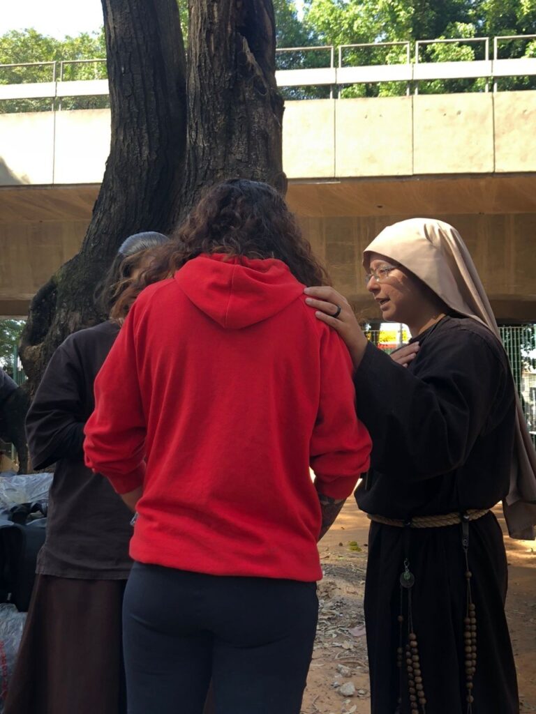 Fraternidade O Caminho promove a ‘Missão Anawin’ no centro da cidade, Jornal O São Paulo