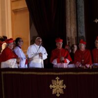 O conselho no conclave ao amigo Bergoglio