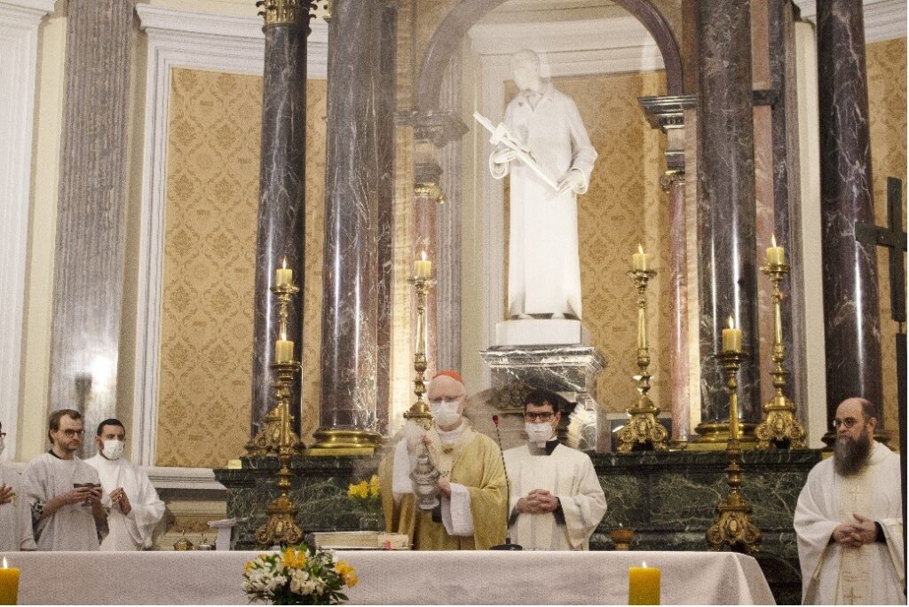 Cardeal Scherer preside missa no encerramento do Ano Inaciano, Jornal O São Paulo
