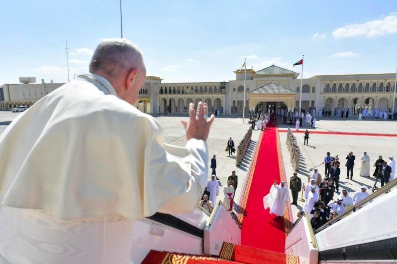 O Papa irá ao Bahrein em novembro, Jornal O São Paulo