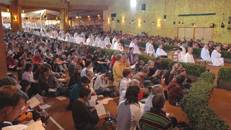 O Papa aos jovens de Taizé: que o Espírito os torne criativos para enfrentar os desafios de hoje, Jornal O São Paulo