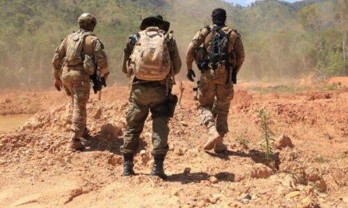 PF começa a destruir maquinário de garimpeiros na TI Yanomami - Jornal O São Paulo