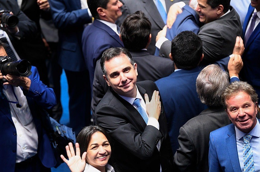 Reeleito presidente do Senado, Rodrigo Pacheco pede o fim da ‘polarização tóxica’  