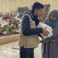 Primeiro comboio de ajuda humanitária da ONU chega à Síria após terremotos