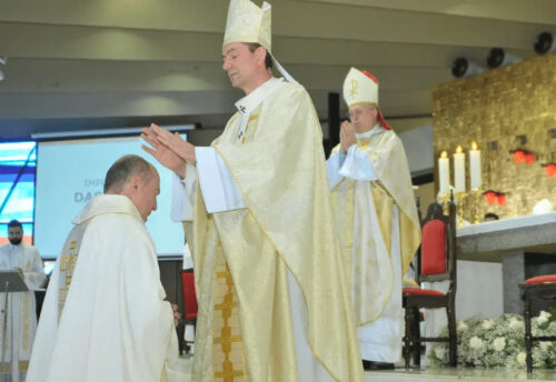 Monsenhor Reginei José Modolo é ordenado bispo auxiliar para a Arquidiocese de Curitiba (PR) - Jornal O São Paulo