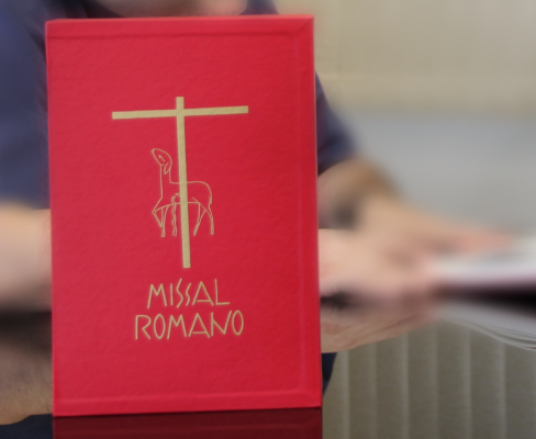 Comunidades têm até o 1º Domingo do Advento para iniciar o uso da nova tradução do Missal Romano - Jornal O São Paulo