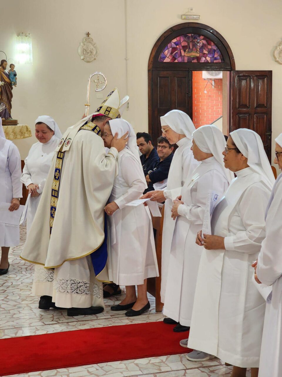 Dossiê Fides 2026: aumenta o número de batizados e sacerdotes - Jornal O São Paulo