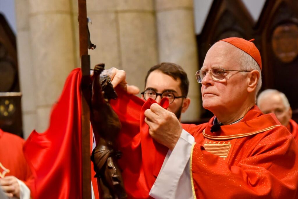 AO VIVO: Celebração da Paixão do Senhor na Catedral da Sé