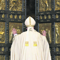24 abetura porta santa jubileo misericordia01