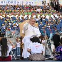 29-papa-francisco-jornal-mundial-criancas01