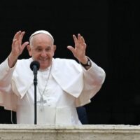 papa-com-prefeito-de-roma_Vatican-Media