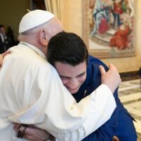 Seminaristas de Toledo com o Papa_Vatican Media