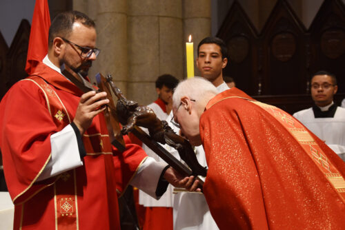 Semana Santa recorda o mistério pascal, fundamento da fé cristã - Jornal O São Paulo