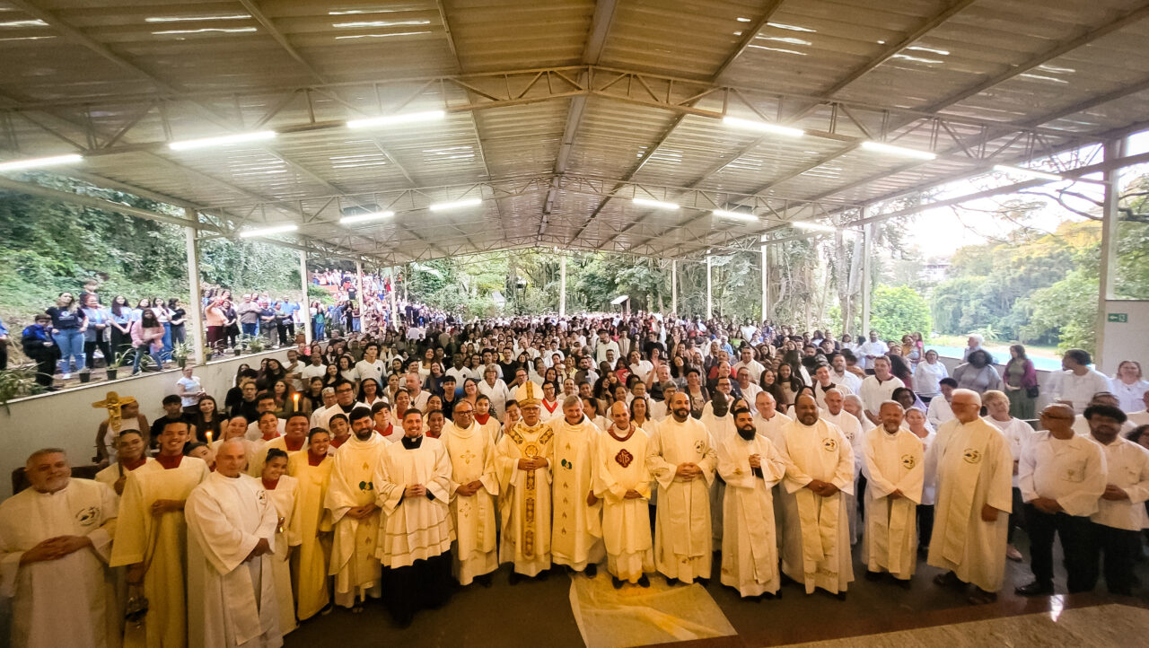 Dom Carlos: ‘Não podemos adorar Jesus no altar e desprezá-Lo nos pobres’  - Jornal O São Paulo