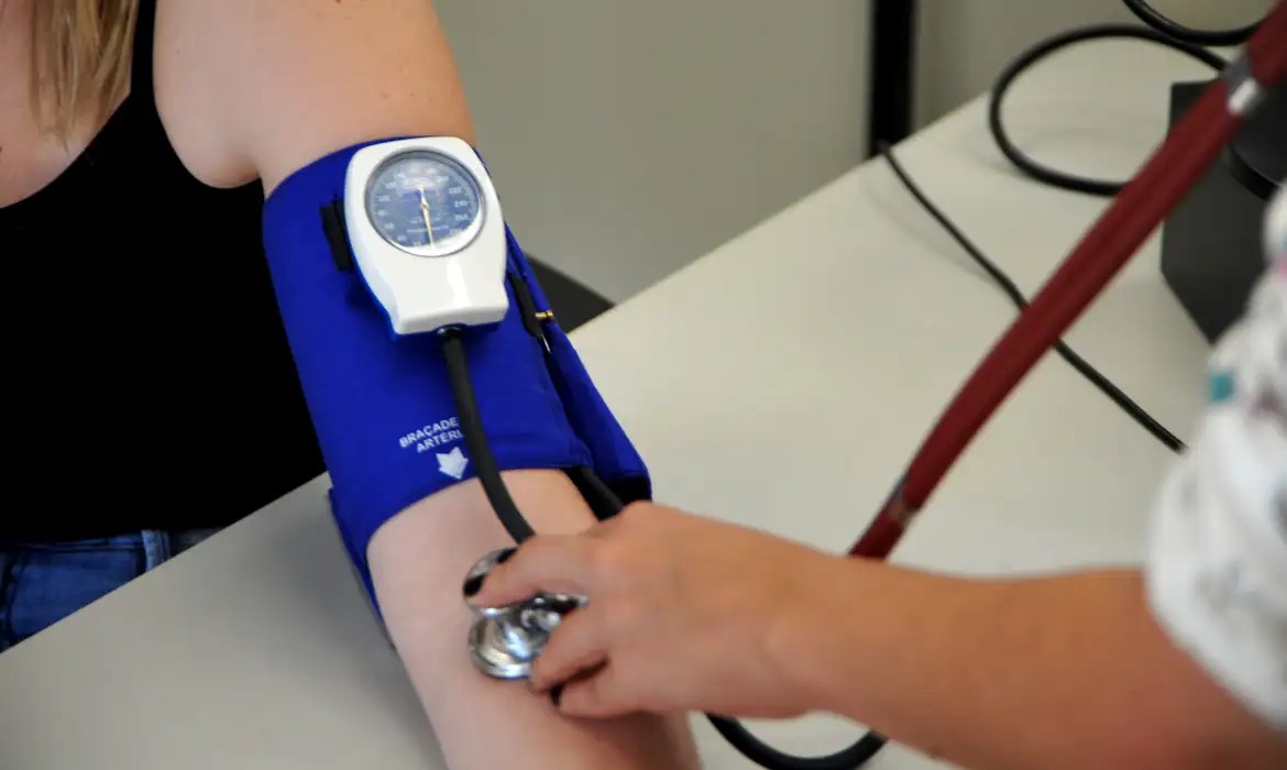 Pressão 12 por 8 passa a ser considerada pré-hipertensão - Jornal O São Paulo