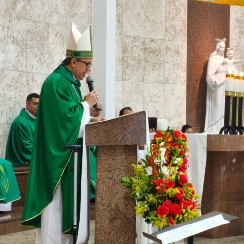 Dom Edilson preside missas em jubileu de paróquias da Região Lapa