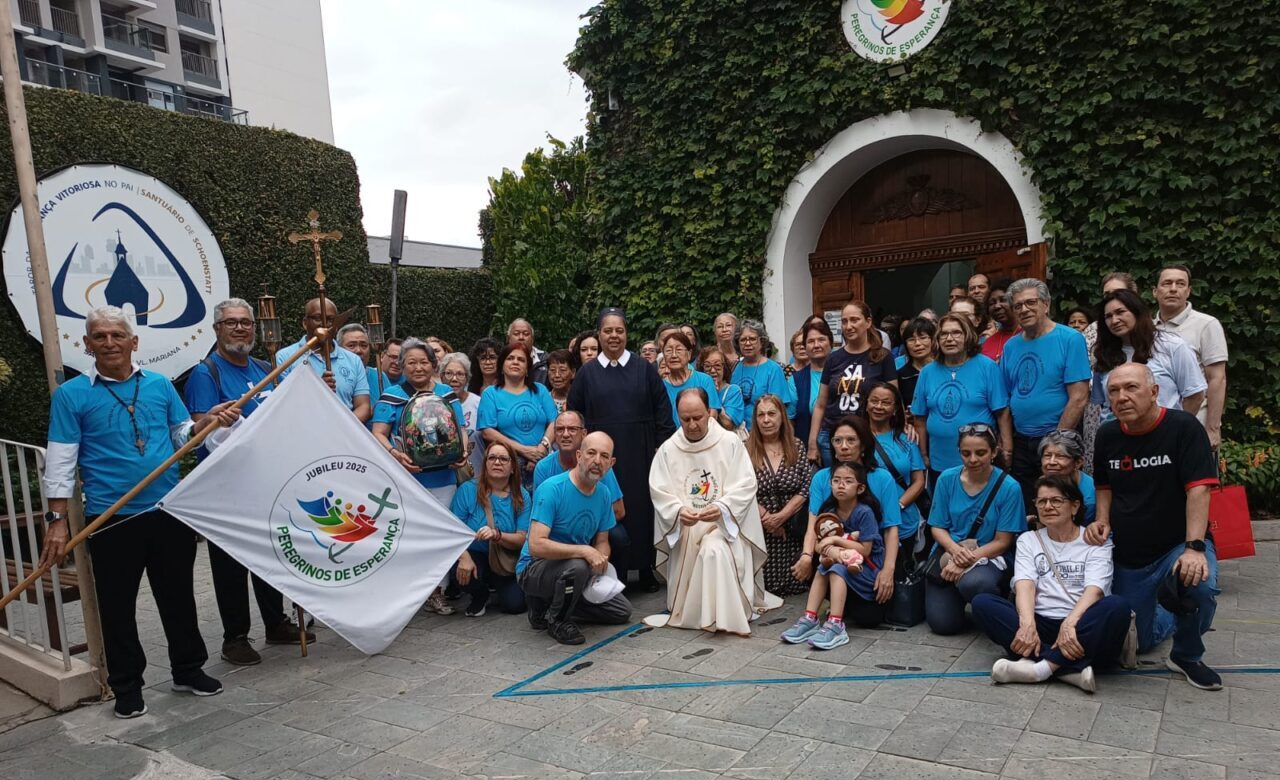 Fiéis da Paróquia Nossa Senhora da Saúde encerram peregrinações a igrejas jubilares - Jornal O São Paulo