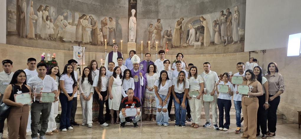 Na Região Sé, crismas, festas de padroeiro e retiro da Pastoral Familiar mobilizam fiéis - Jornal O São Paulo