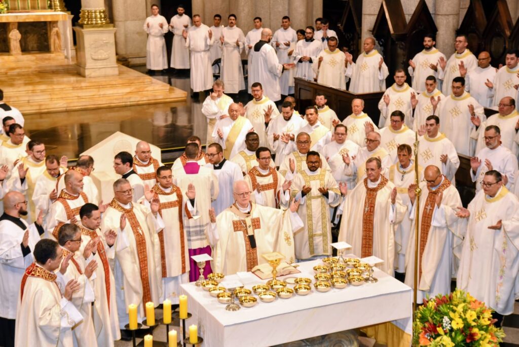 Dom Odilo ordena 7 diáconos: servidores da Palavra, do altar e da caridade - Jornal O São Paulo