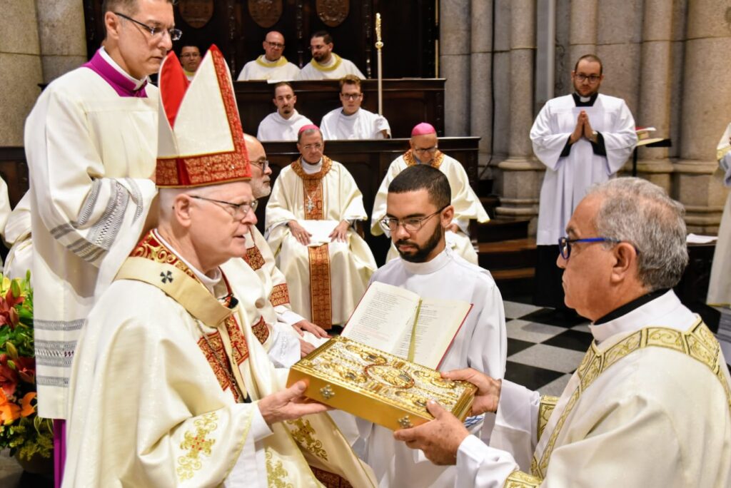 Dom Odilo ordena 7 diáconos: servidores da Palavra, do altar e da caridade - Jornal O São Paulo