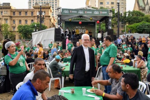 Arquidiocese e Aliança de Misericórdia fazem a maior ceia de Natal a céu aberto