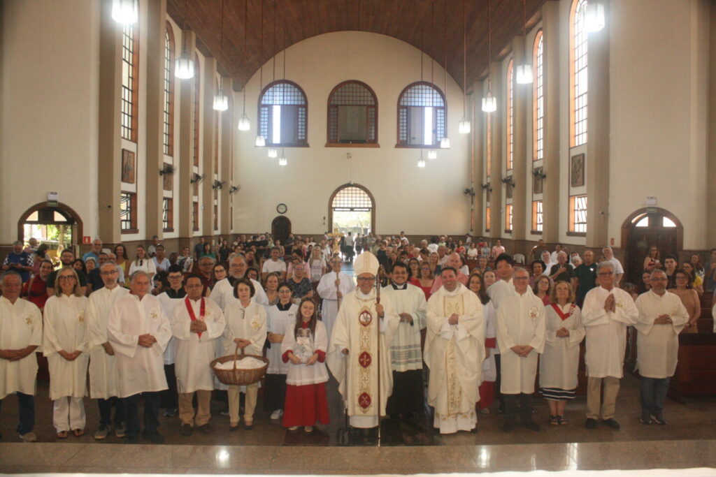 Dom Edilson preside missas no Natal e na virada do ano na Região Lapa - Jornal O São Paulo