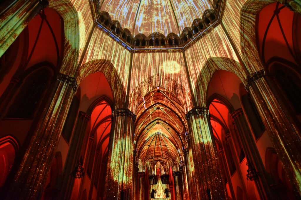 Luminiscence convida o público a percorrer a história da Catedral da Sé e da cidade - Jornal O São Paulo
