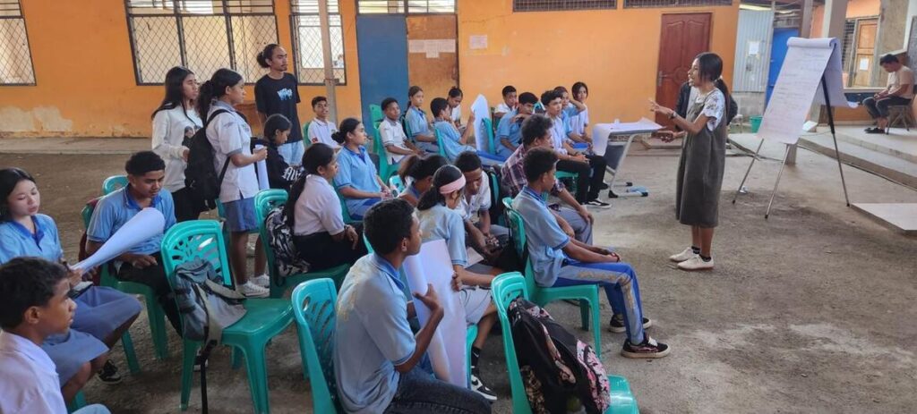 Jovens moldam políticas, mudam sistemas e a redefinem a liderança - Jornal O São Paulo