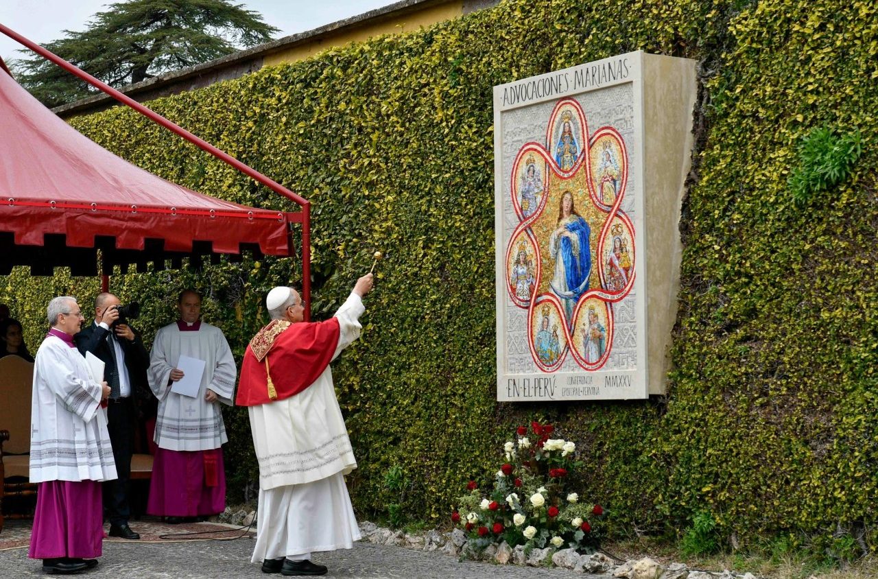 Nos Jardins Vaticanos, Papa inaugura mosaico mariano e imagem de Santa Rosa de Lima - Jornal O São Paulo