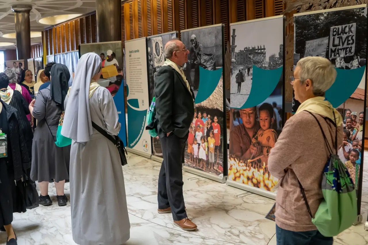 Carta para o Dia da Vida Consagrada: Consagrados, sementes de paz onde a dignidade é ferida - Jornal O São Paulo