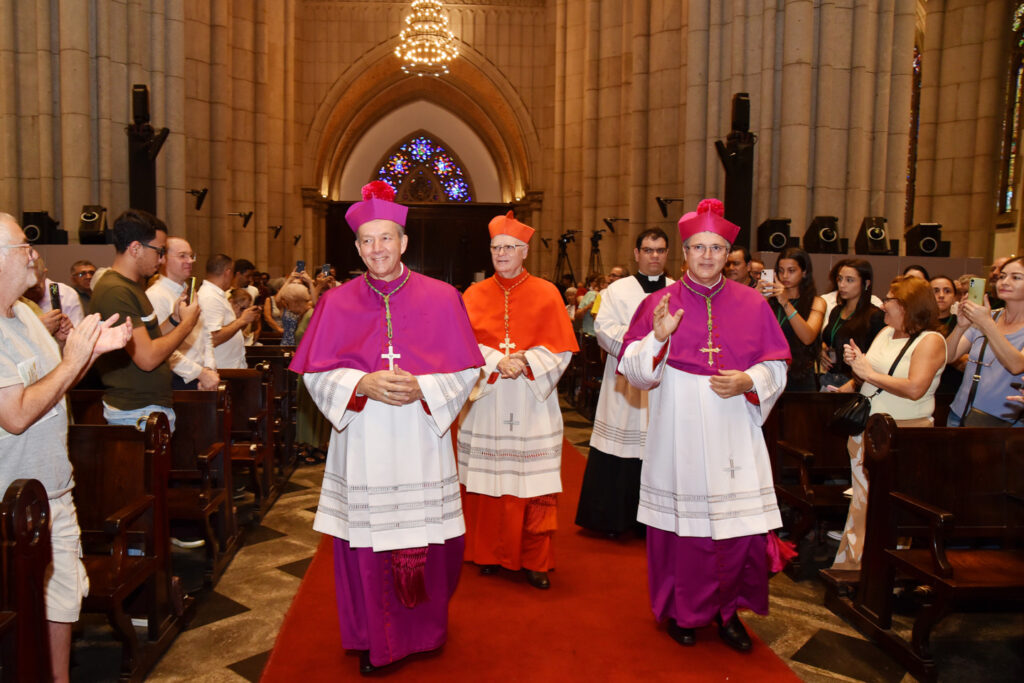 ‘Um presente de Deus’, diz Dom Odilo ao dar posse aos novos bispos auxiliares - Jornal O São Paulo