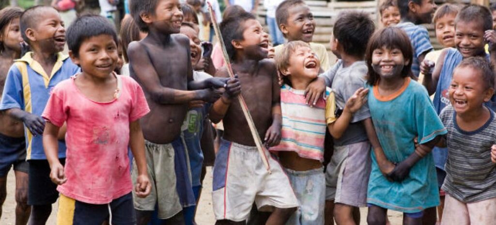 Na Colômbia, em aumento o número de crianças-soldado - Jornal O São Paulo