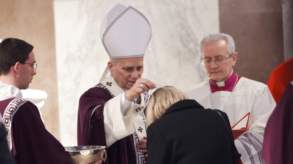 Papa chama os cristãos a uma Quaresma de conversão, de escuta e de serviço - Jornal O São Paulo