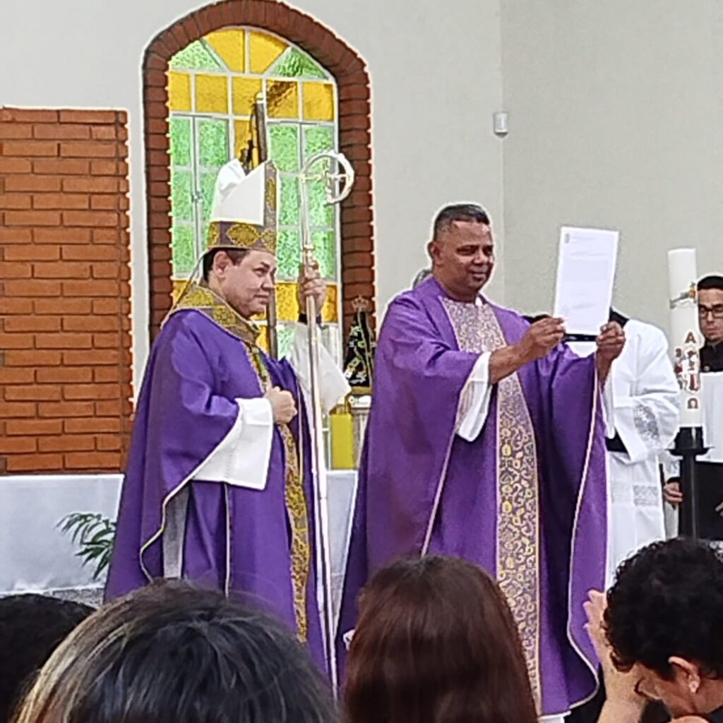 Fiéis de 3 paróquias da Região Belém acolhem novos padres - Jornal O São Paulo