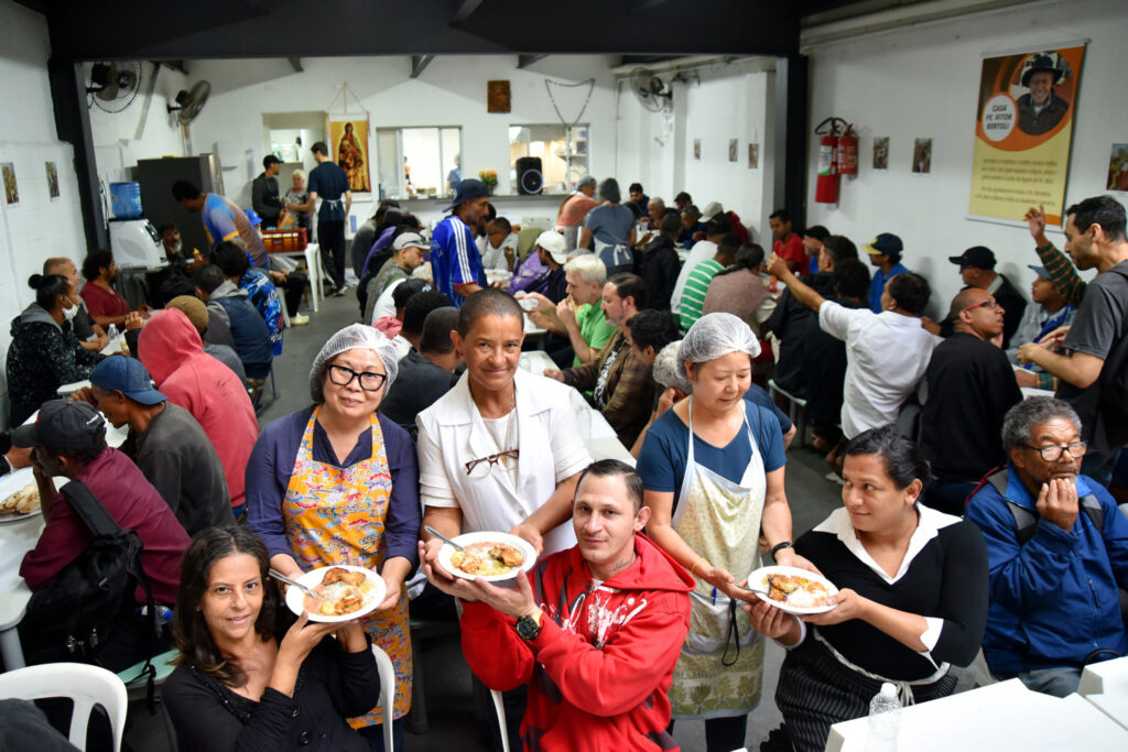 Na Casa Padre Vitor Bertoli, a solidariedade encontra morada - Jornal O São Paulo