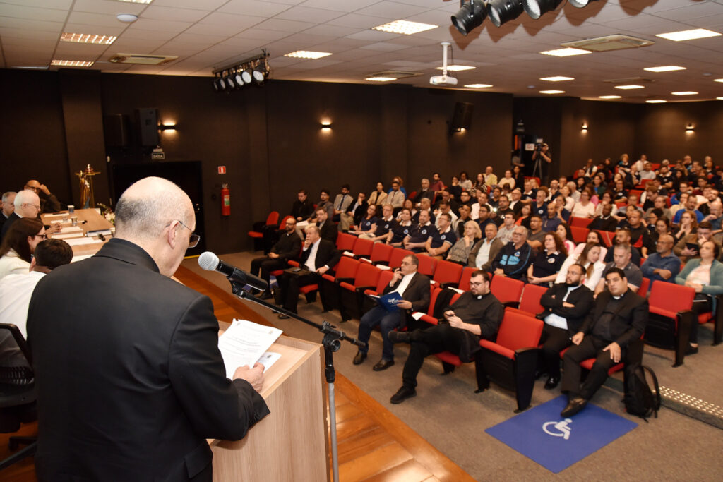 Pastoral Familiar é convidada a responder aos desafios da cidade - Jornal O São Paulo