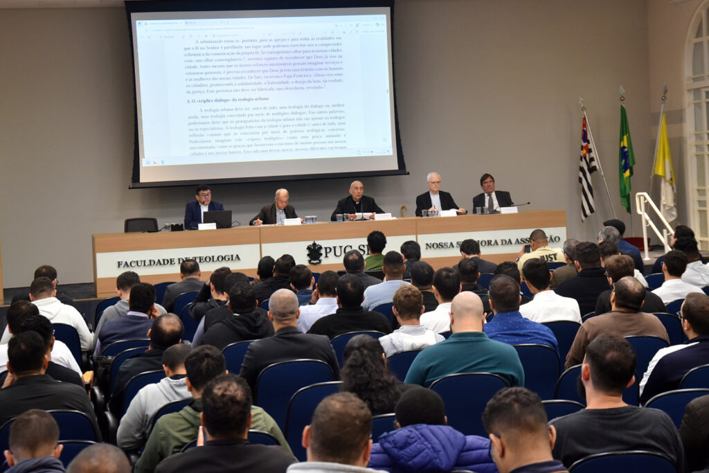 Cardeal Baldassare Reina reflete sobre teologia urbana e pastoral familiar em visita a São Paulo