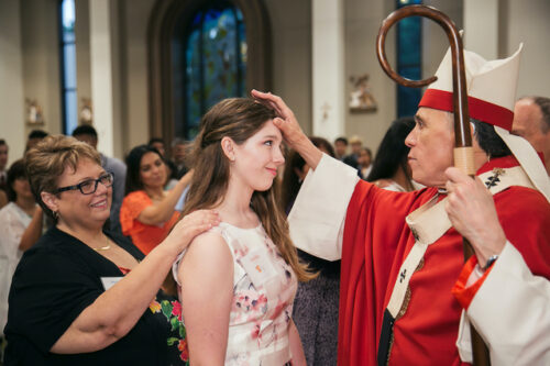 Bélgica: Sacramento da Confirmação é tema de encontro interdiocesano