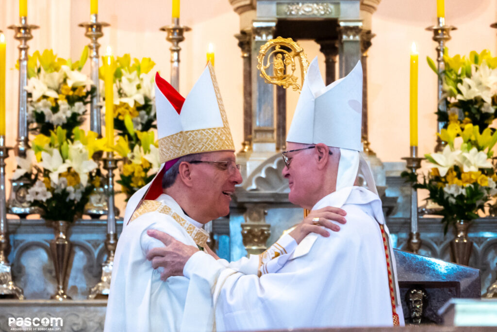 Dom José Roberto Fortes Palau toma posse como Arcebispo de Sorocaba - Jornal O São Paulo