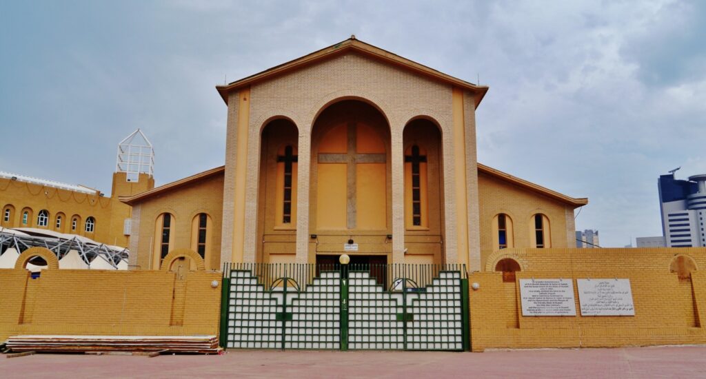 Páscoa, os vigários da Arábia do Norte e do Sul: a guerra não terá a última palavra - Jornal O São Paulo