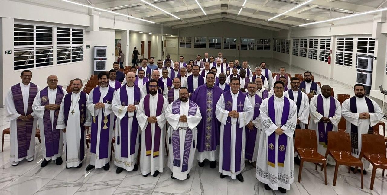 Diretores espirituais refletem sobre inteligência artificial em encontro nacional da OSIB - Jornal O São Paulo